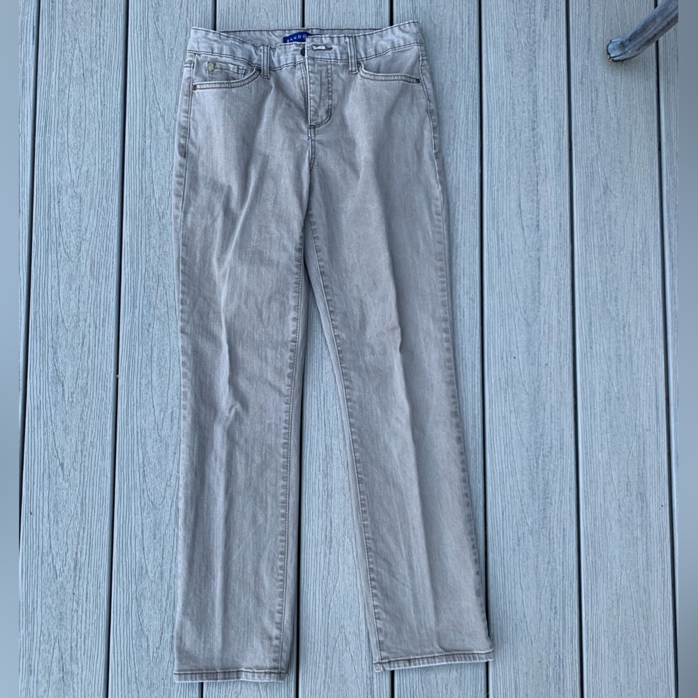 Bandolino Women’s brown/gray pants. Size 6, like new.